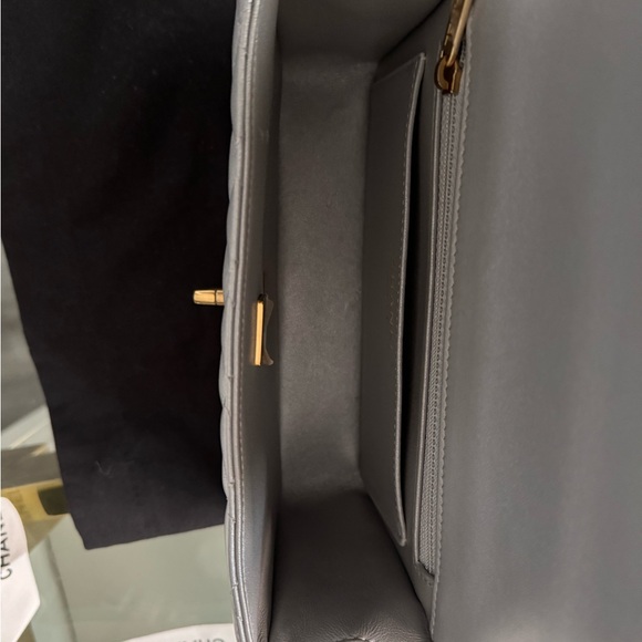 Chanel flap bag with diamond handle - Picture 6 of 9